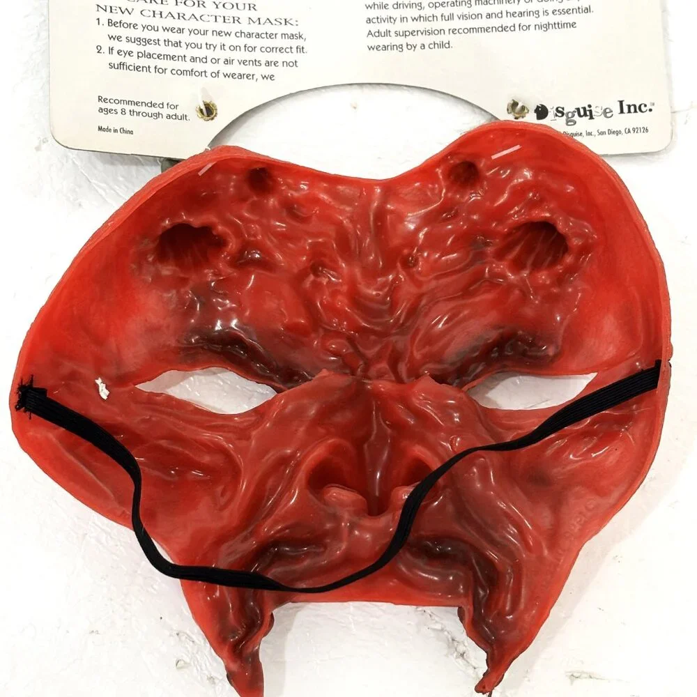 Disguise Fright Asylum Devil Chinless Mask NOS – NWT
